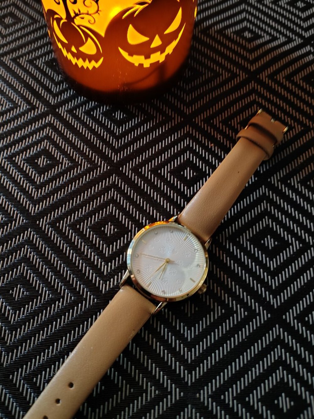 LADIES WATCH